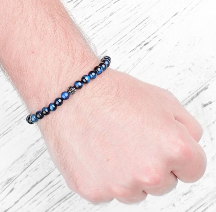 Blue bracelet on elastic band made of tiger eye stone with phianites Everiot Select LNS-2086