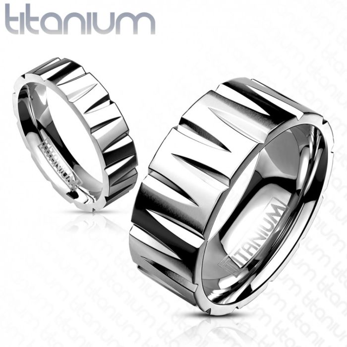 Spikes titanium ring R-TI-0321
