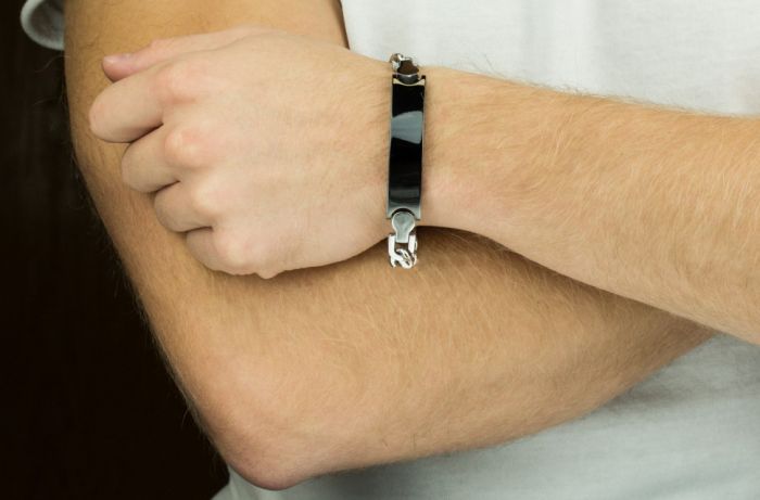 Men's TATIC SSBQ-3042 steel shell chain bracelet with black engraving plate