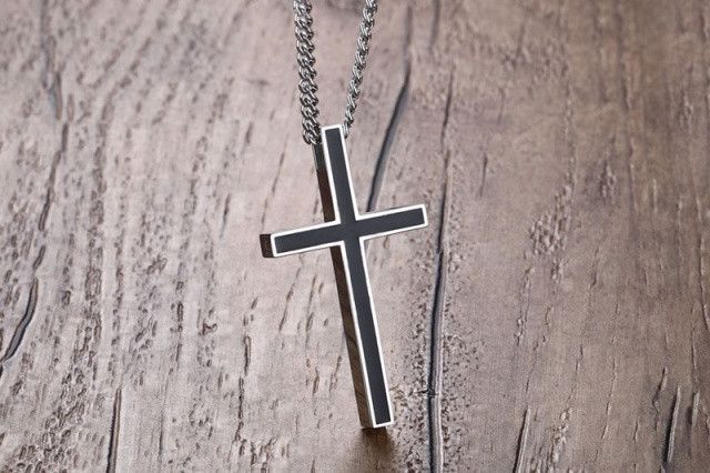 Everiot SPD-MJ-1813 Cross in black coated steel